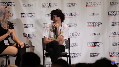2019-05-13_-_Fan_Expo_-_Stranger_Things_Panel_mp43722.jpg