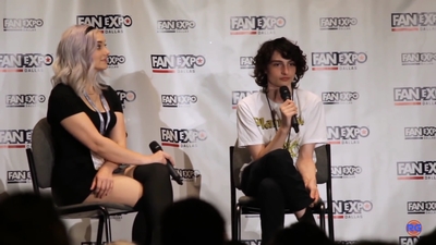 2019-05-13_-_Fan_Expo_-_Stranger_Things_Panel_mp43892.jpg