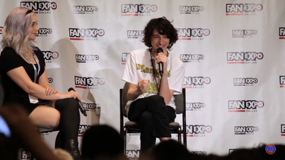 2019-05-13_-_Fan_Expo_-_Stranger_Things_Panel_mp44159.jpg