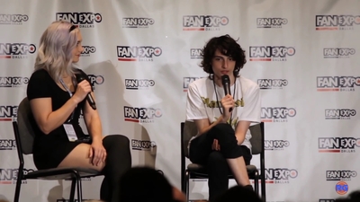 2019-05-13_-_Fan_Expo_-_Stranger_Things_Panel_mp44264.jpg