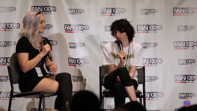 2019-05-13_-_Fan_Expo_-_Stranger_Things_Panel_mp44267.jpg