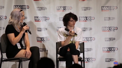 2019-05-13_-_Fan_Expo_-_Stranger_Things_Panel_mp44324.jpg