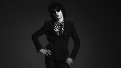 2019-05-27_-_SAINT_LAURENT_-_FALL_WINTER_2019_mp40009.jpg