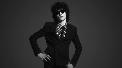 2019-05-27_-_SAINT_LAURENT_-_FALL_WINTER_2019_mp40012.jpg