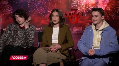 2019-06-28_-_Access_Hollywood_-_Stranger_Things_S03_Interview_mp40537.jpg