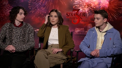 2019-06-28_-_FOX_5_Washington_DC_-_Stranger_Things_S03_Interview_mp42784.jpg