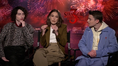 2019-06-28_-_FOX_5_Washington_DC_-_Stranger_Things_S03_Interview_mp42805.jpg