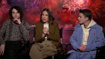 2019-06-28_-_FOX_5_Washington_DC_-_Stranger_Things_S03_Interview_mp42811.jpg