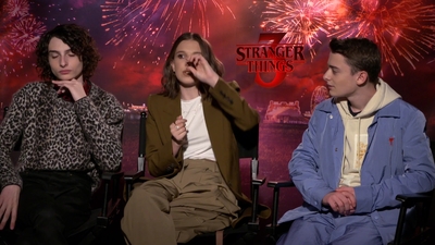 2019-06-28_-_FOX_5_Washington_DC_-_Stranger_Things_S03_Interview_mp42812.jpg