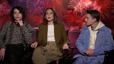 2019-06-28_-_FOX_5_Washington_DC_-_Stranger_Things_S03_Interview_mp42815.jpg