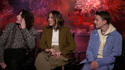 2019-06-28_-_FOX_5_Washington_DC_-_Stranger_Things_S03_Interview_mp42843.jpg