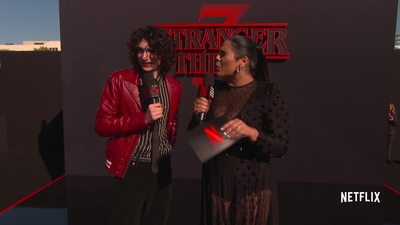 2019-06-28_-_Stranger_Things_Season_3_Premiere_NEW_mp41010.jpg