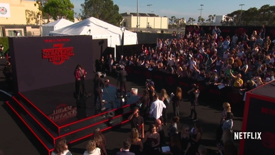 2019-06-28_-_Stranger_Things_Season_3_Premiere_NEW_mp41041.jpg