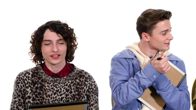 2019-07-11_-_Netflix_-_Stranger_Things_3_Best_Friends_Challenge_mp42621.jpg