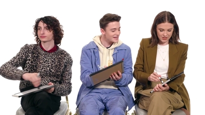 2019-07-11_-_Netflix_-_Stranger_Things_3_Best_Friends_Challenge_mp42636.jpg
