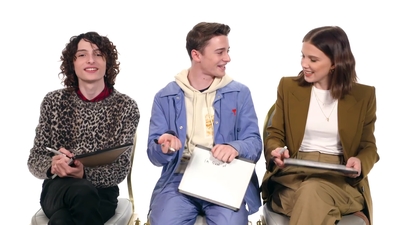 2019-07-11_-_Netflix_-_Stranger_Things_3_Best_Friends_Challenge_mp42654.jpg