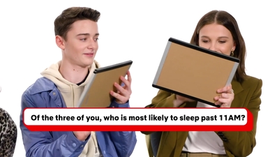 2019-07-11_-_Netflix_-_Stranger_Things_3_Best_Friends_Challenge_mp42661.jpg