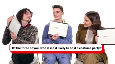 2019-07-11_-_Netflix_-_Stranger_Things_3_Best_Friends_Challenge_mp42671.jpg