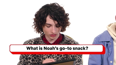 2019-07-11_-_Netflix_-_Stranger_Things_3_Best_Friends_Challenge_mp42714.jpg