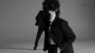 2019-08-28_-_ELLE_KOREA_Photoshoot_BTS_mp43312.jpg