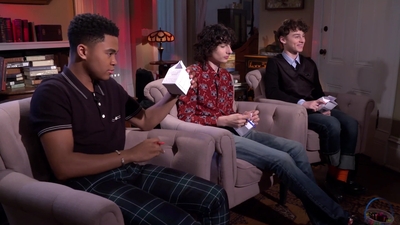 2019-09-04_-_Collider_Extras_It_Chapter_Two_Cast_Interview_mp45462.jpg