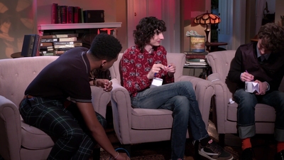2019-09-04_-_Collider_Extras_It_Chapter_Two_Cast_Interview_mp45509.jpg