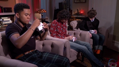 2019-09-04_-_Collider_Extras_It_Chapter_Two_Cast_Interview_mp45513.jpg