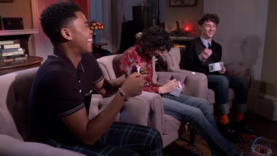 2019-09-04_-_Collider_Extras_It_Chapter_Two_Cast_Interview_mp45530.jpg