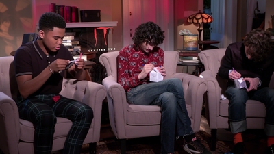 2019-09-04_-_Collider_Extras_It_Chapter_Two_Cast_Interview_mp45548.jpg