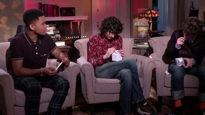 2019-09-04_-_Collider_Extras_It_Chapter_Two_Cast_Interview_mp45550.jpg