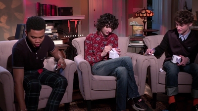 2019-09-04_-_Collider_Extras_It_Chapter_Two_Cast_Interview_mp45553.jpg