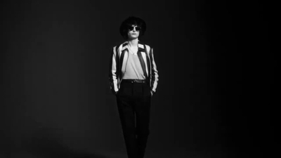 2019-11-24_-_Finn_Wolfhard_YSL_x_ELLE_x_GQ_mp45111.jpg