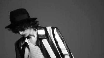 2019-11-24_-_Finn_Wolfhard_YSL_x_ELLE_x_GQ_mp45175.jpg