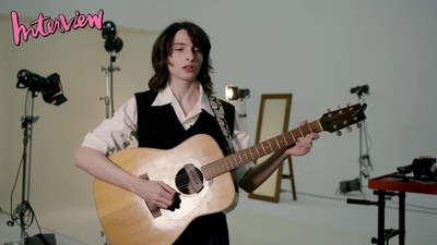 2019-12-24_-_Interview_Magazine_-_Iconic_Film_Scores_on_His_Guitar_mp45599.jpg