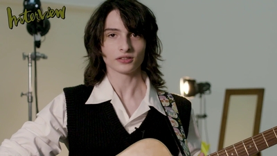 2019-12-24_-_Interview_Magazine_-_Iconic_Film_Scores_on_His_Guitar_mp45605.jpg