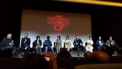 2020-01-11_-_Stranger_Things_Season_3_Q_and_A_mp40172.jpg