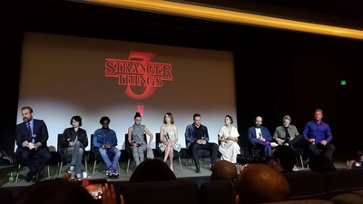 2020-01-11_-_Stranger_Things_Season_3_Q_and_A_mp40178.jpg