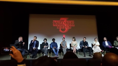2020-01-11_-_Stranger_Things_Season_3_Q_and_A_mp40182.jpg