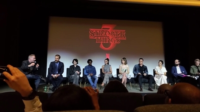 2020-01-11_-_Stranger_Things_Season_3_Q_and_A_mp40187.jpg