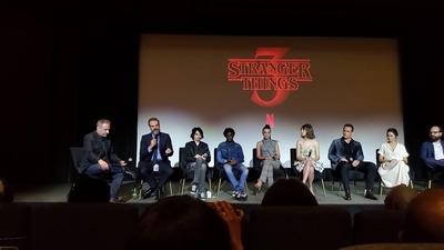 2020-01-11_-_Stranger_Things_Season_3_Q_and_A_mp40219.jpg