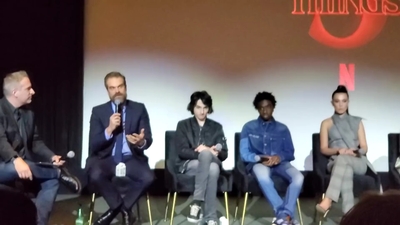 2020-01-11_-_Stranger_Things_Season_3_Q_and_A_mp40224.jpg