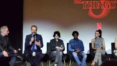 2020-01-11_-_Stranger_Things_Season_3_Q_and_A_mp40230.jpg