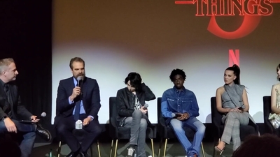 2020-01-11_-_Stranger_Things_Season_3_Q_and_A_mp40233.jpg