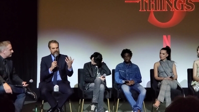 2020-01-11_-_Stranger_Things_Season_3_Q_and_A_mp40234.jpg
