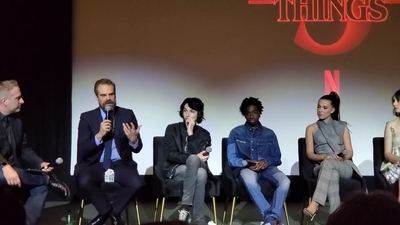 2020-01-11_-_Stranger_Things_Season_3_Q_and_A_mp40237.jpg