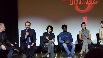 2020-01-11_-_Stranger_Things_Season_3_Q_and_A_mp40240.jpg