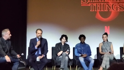 2020-01-11_-_Stranger_Things_Season_3_Q_and_A_mp40242.jpg