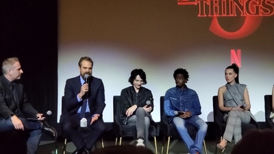 2020-01-11_-_Stranger_Things_Season_3_Q_and_A_mp40244.jpg