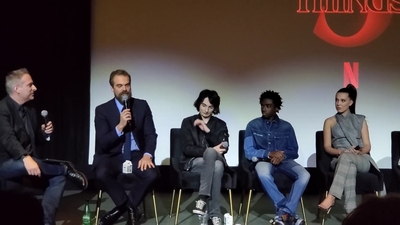 2020-01-11_-_Stranger_Things_Season_3_Q_and_A_mp40252.jpg