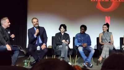 2020-01-11_-_Stranger_Things_Season_3_Q_and_A_mp40264.jpg